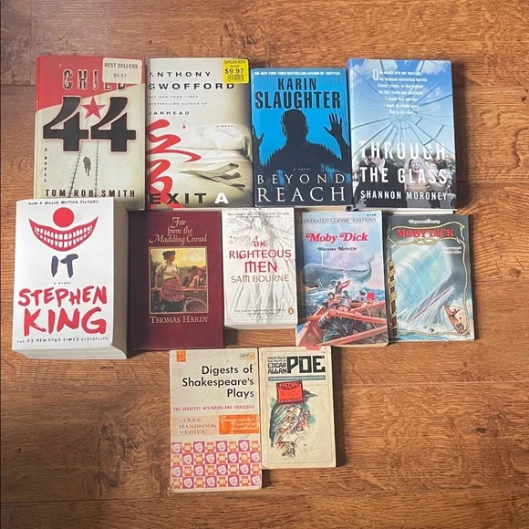 Assorted Novel Collection - Picture 6 of 6